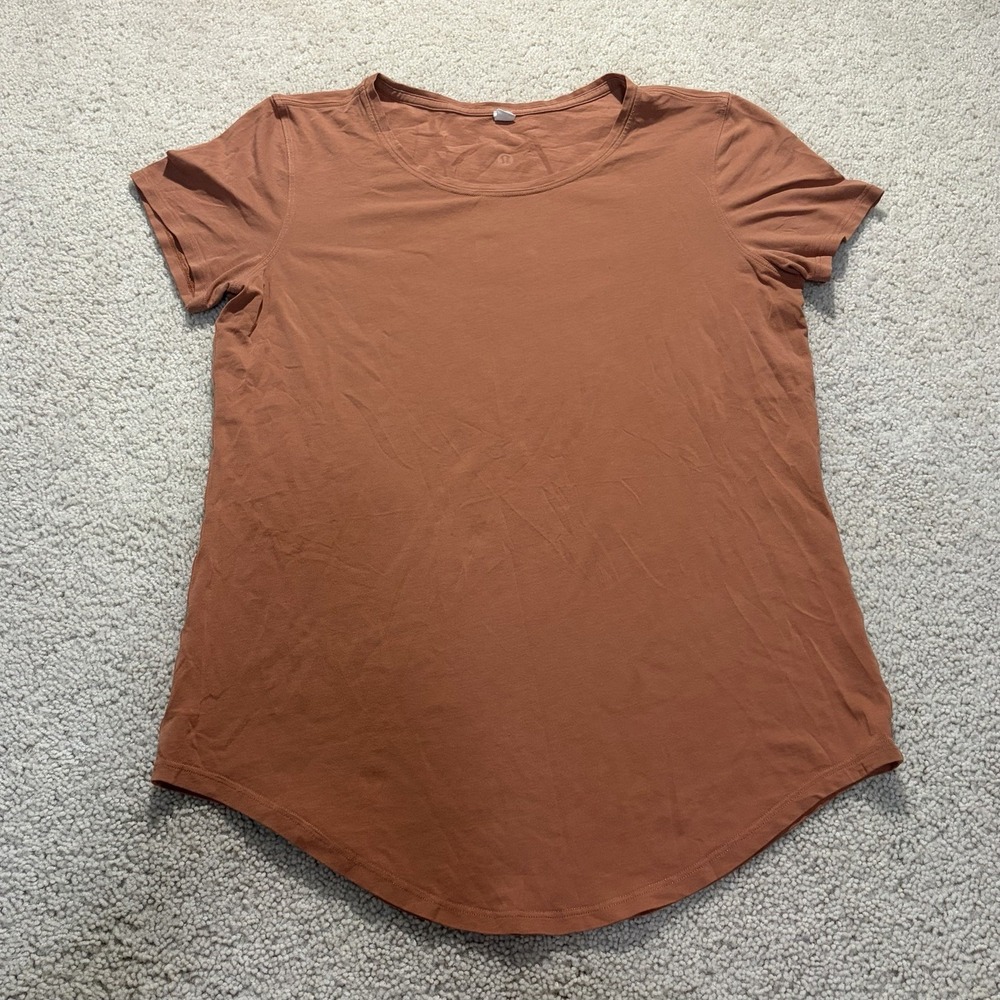 Lululemon Short Sleeve T-Shirt Women's Size 4 Orange Terra Cotta